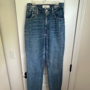 Abercrombie High Rise 90s Straight Leg Jean